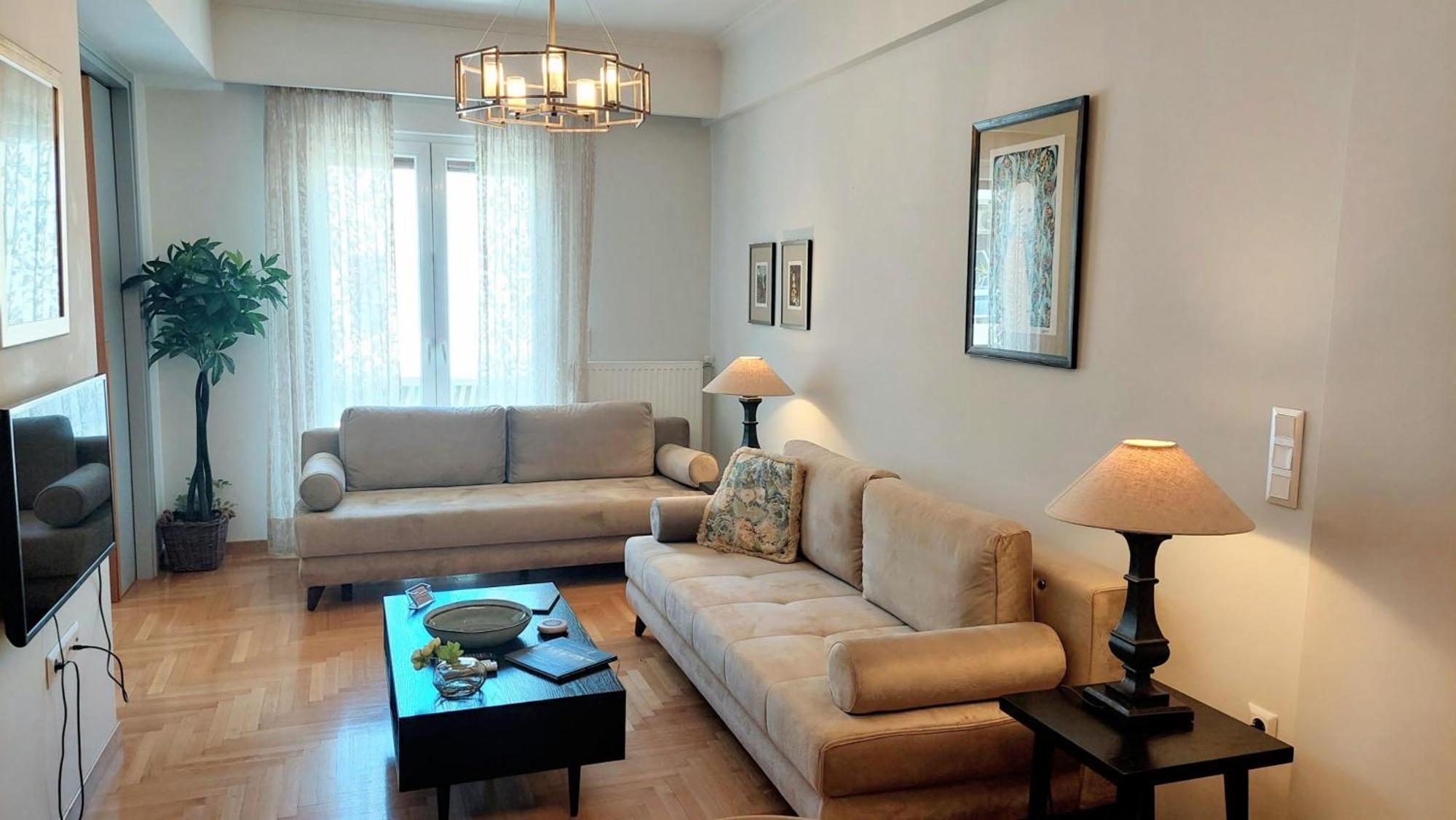 Elegant Apartment In Acropolis Athena Bagian luar foto